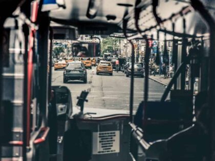 Wir und der Busfahrer